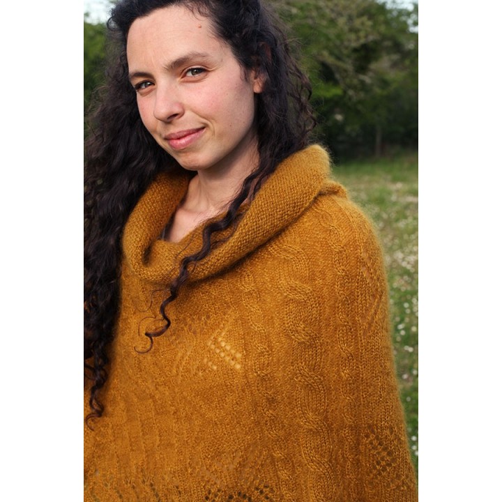 PONCHO CAPE